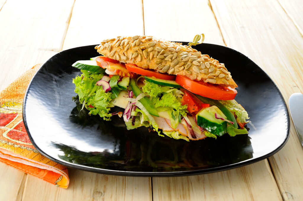Das gesunde Rezept für Dinkel-Vollkorn-Weckerl mit Germteig